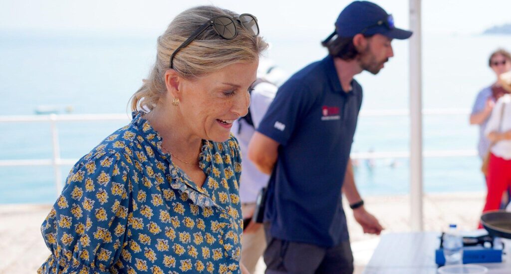 Duchess Sophie Masters Heat Wave Dressing in a Breezy Blouse