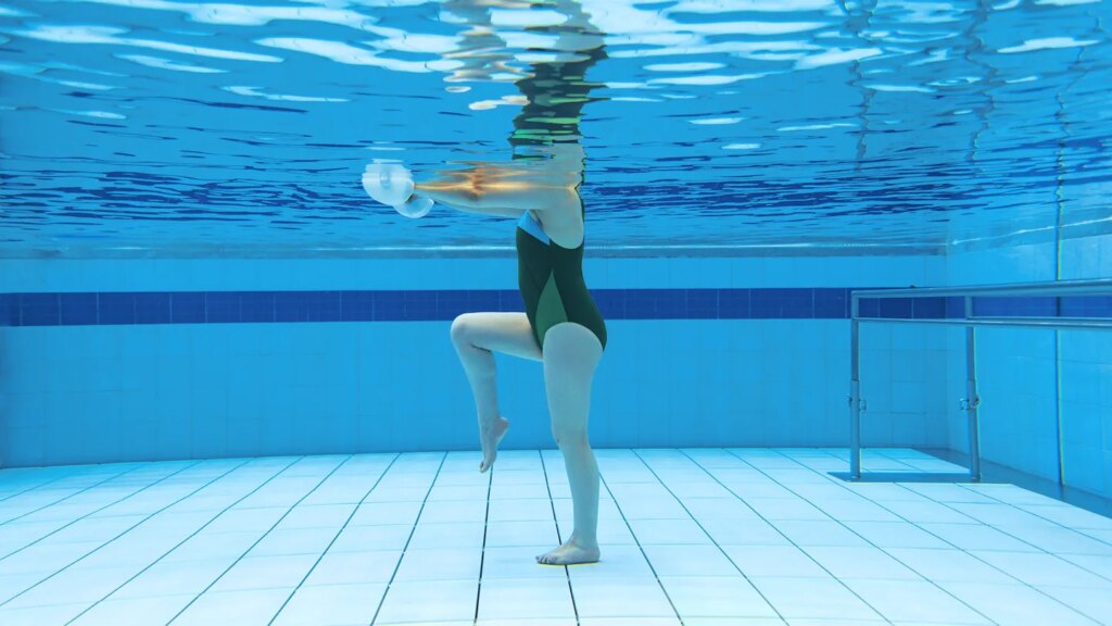 A 30(ish)-Minute, Low-Intensity Pool Workout A 30(ish)-Minute, Low-Intensity Pool Workout